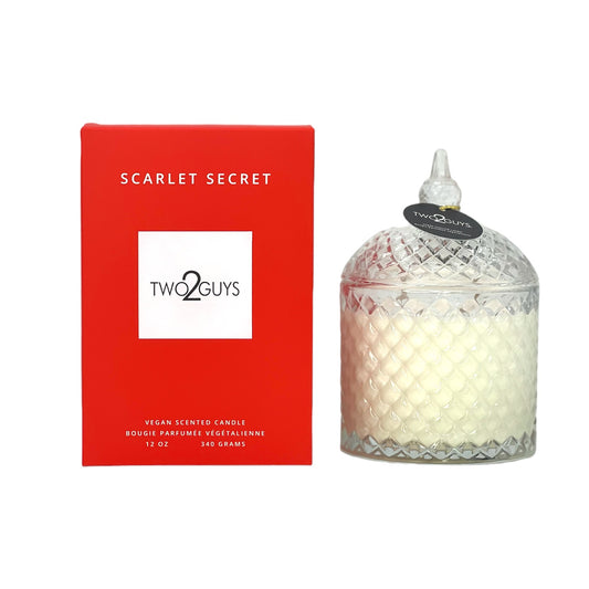 Oud & Tobacco Scented Candle / Scarlet Secret